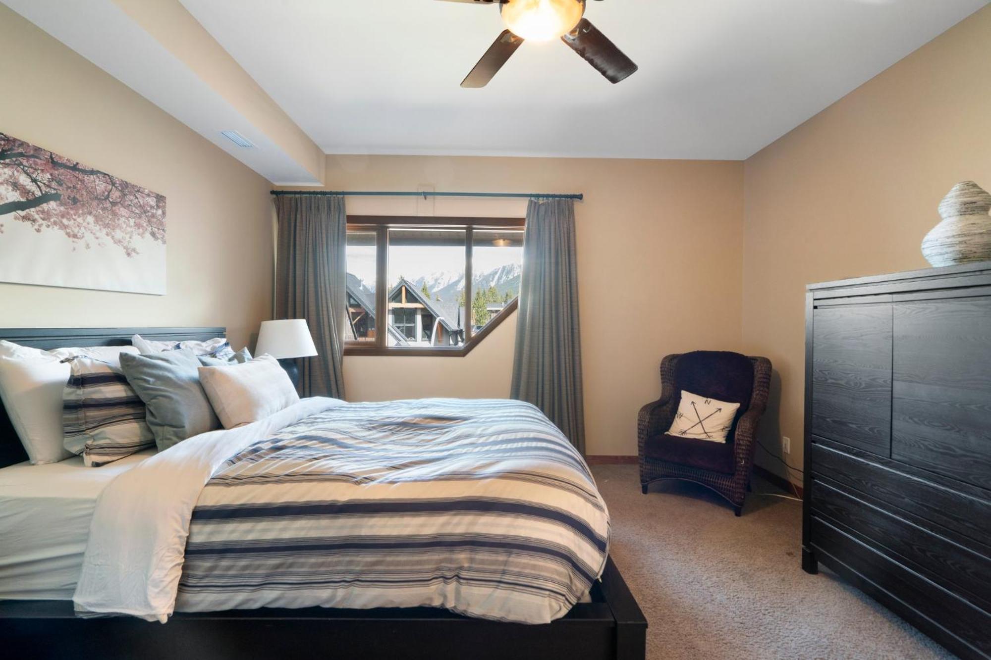 Cascade Penthouse By Canadian Rockies Vacation Rentals Canmore Eksteriør bilde