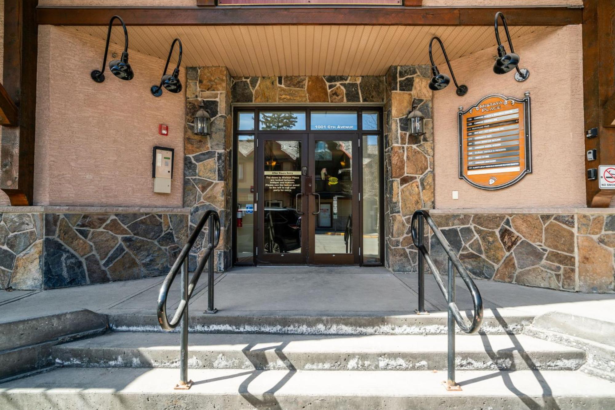 Cascade Penthouse By Canadian Rockies Vacation Rentals Canmore Eksteriør bilde