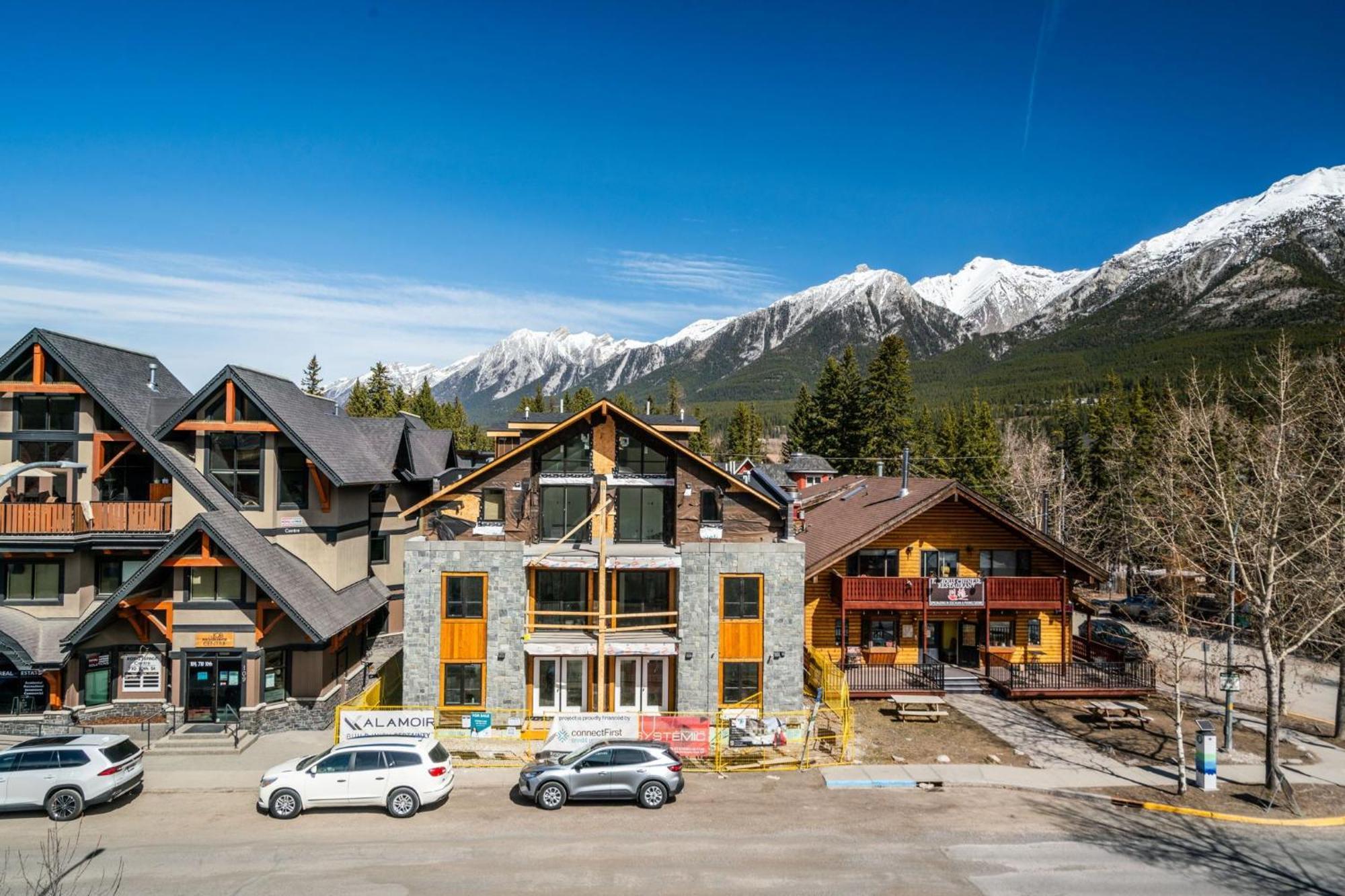 Cascade Penthouse By Canadian Rockies Vacation Rentals Canmore Eksteriør bilde