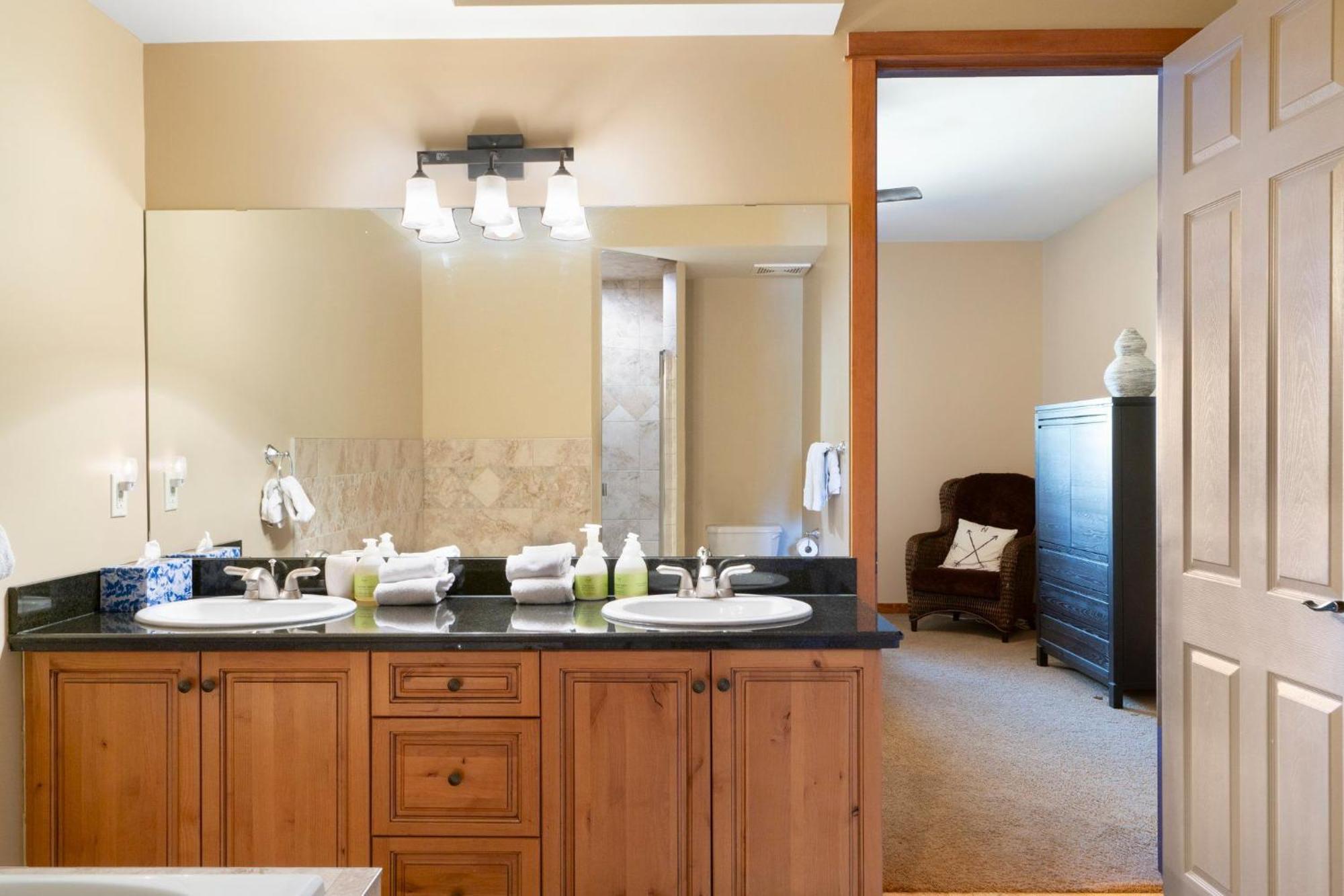 Cascade Penthouse By Canadian Rockies Vacation Rentals Canmore Eksteriør bilde